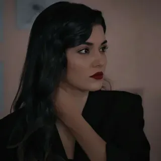 🐾 980114f2 mujer, retrato, moda, peinado, maquillaje telegram sticker