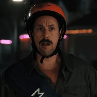 ❓ cd368ee7 adam sandler, película, gracioso, casco, bigote whatsapp sticker