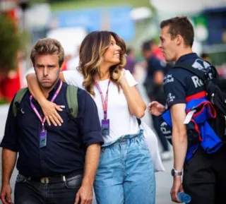 👫 04255580 telegram sticker