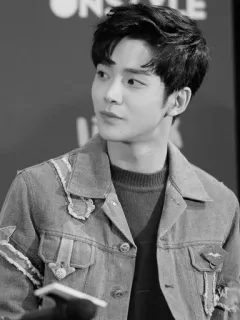 🎲 2037c4b6 ONSTYLE man, portret, zwart-wit, beroemdheid, acteur telegram sticker