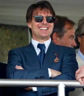 ✨ 3dc7fab6 Tom Cruise diễn viên, người nổi tiếng, kính râm, áo vest, đàn ông telegram sticker