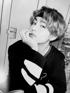 🌚 06404408 V BTS, K-pop, cantante, idol, V, Kim Taehyung telegram sticker