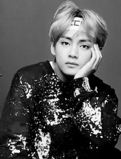 🌚 a52a7729 V kpop, idol, musica, cantante, ritratto telegram sticker