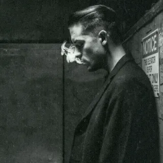 〰 2c52e28e NOTICE
THIS ELEVATOR
IS FOR
FREIGHT
ONLY
OTHERS homem, fumando, elevador, elevador de carga, aviso, cigarro, fumaça, retro whatsapp sticker