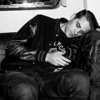 〰 4ee7566a LMOST homem, dormindo, descansando, jaqueta, preto e branco, cansado whatsapp sticker