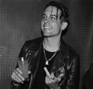 〰 d2c58f5d homem, dedo do meio, jaqueta de couro, coquetel, retrato, adulto whatsapp sticker