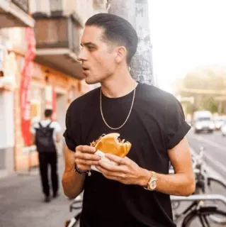 💀 30f5e5b8 Mann, Essen, Burger, Essen, Person, Porträt telegram sticker