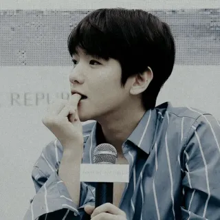 🕊 32fa40d6 telegram sticker