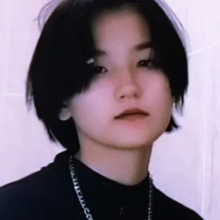 ⛓️ 0f515484 portrait, young woman, short hair, necklace, korean telegram sticker