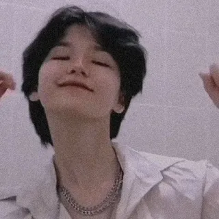 ⛓️ fe0ed640 portrait, person, young adult, smiling, necklace telegram sticker