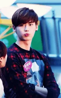 🎞 68872489 新港城中心 asiatico, maschio, uomo, ritratto telegram sticker