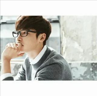 👑 eecbc8bf uomo, occhiali, pensieroso, ritratto, interno telegram sticker