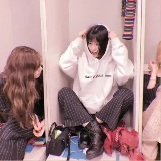 🥨 17a39a53 have a good time เสื้อผ้า, เสื้อมีฮู้ด, ผู้หญิง, แฟชั่น telegram sticker