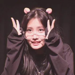 🥨 22615a25 ผู้หญิง, ภาพเหมือน, ผม, น่ารัก telegram sticker