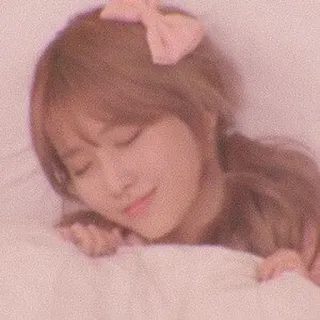 🩰 3098ad72 คน, ผู้หญิง, นอนหลับ, สีชมพู, โบว์ telegram sticker