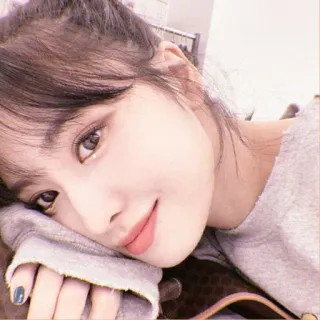 🥨 8fb2be37 ผู้หญิง, ภาพเหมือน, เกาหลี, ความงาม, ผู้หญิง, คน telegram sticker