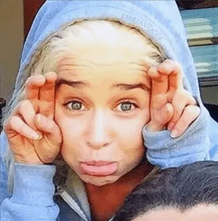 🙁 e7616e1f EMILIA VOGUE emilia vogue, скрестим пальцы, жест, удача, надежда, портрет, лицо whatsapp sticker