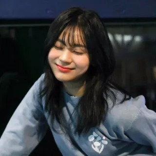 😊 36d8bda9 donna, ritratto, sorridente, capelli, persona, bellezza, femmina telegram sticker