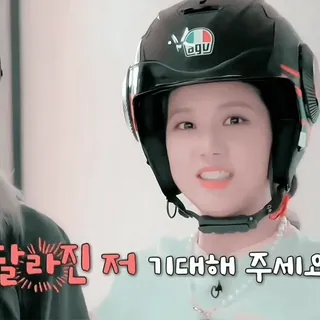 🍡 709f15c6 달라진 저 기대해 주세요 helm, gadis, korea, wajah telegram sticker