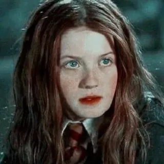💗 d9e9affc Ginny Weasley Harry Potter Ginny Weasley, Harry Potter, capelli rossi, Grifondoro, strega, divisa scolastica telegram sticker