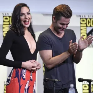 👏 4eb37f09 Wonder Woman Gal Gadot, Chris Pine, Wonder Woman, aktor, aktris telegram sticker