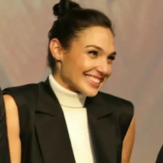 🙂 892753df Gal Gadot aktris, wanita, senyum, potret, selebriti, Gal Gadot telegram sticker