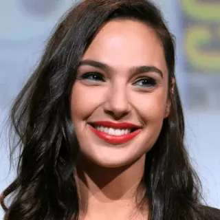 🙂 f790c16a Gal Gadot aktris, selebriti, potret, wanita, senyum telegram sticker