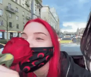 🤍 00834e52 rambut merah, mawar, wanita, masker, kota, jalan telegram sticker