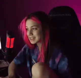 🤍 e5dd6c1d telegram sticker