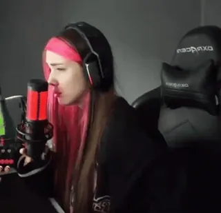 🤍 e84bfc30 telegram sticker