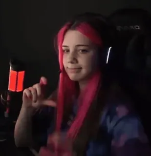 🤍 f4f1634e telegram sticker