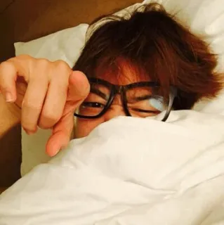 🤬 46e6409f finger, rude, glasses, offensive, gesture telegram sticker