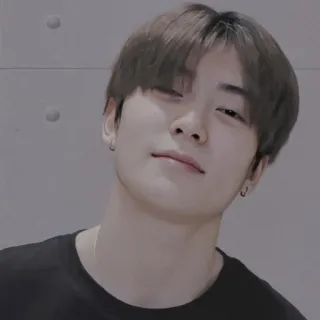 📸 aee1e6df ผู้ชาย, ภาพเหมือน, คน, ใบหน้า, ลำลอง, ยิ้ม telegram sticker