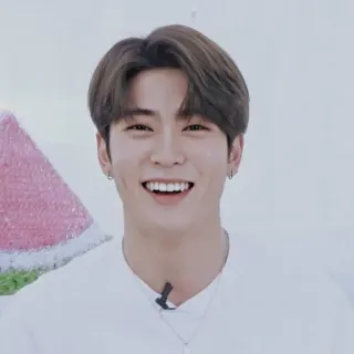 📸 d8130872 ผู้ชาย, ยิ้ม, ภาพเหมือน, คน, มีความสุข telegram sticker