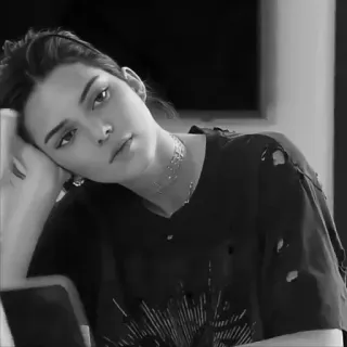 🧷 057bb671 model, woman, portrait, black and white, celebrity, kendall jenner telegram sticker