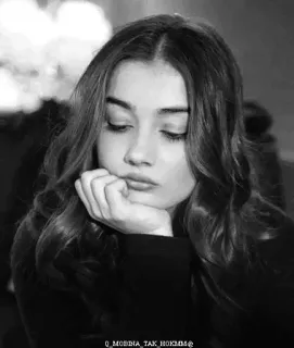 🧷 cfb1fdd6 Q_MOBINA_TAK_HOKIMI@ woman, portrait, sad, thinking, black and white telegram sticker