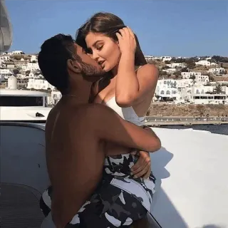 💋 12cc8e02 küssen, paar, liebe, romantik, umarmung whatsapp sticker