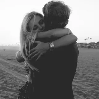 😘 bd45046a Liebe, Paar, Umarmung, Strand, Romantik, Zuneigung whatsapp sticker