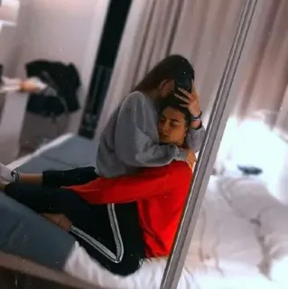 😍 eb29c075 Paar, Bett, Schlafzimmer, Liebe, Umarmung whatsapp sticker