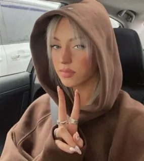 💕 507de536 ผู้หญิง, เสื้อมีฮู้ด, สัญลักษณ์สันติภาพ, ผมสีบลอนด์, คน telegram sticker