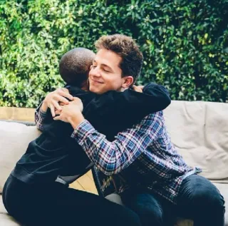 ❄️ 78031591 peluk, orang, persahabatan, kebersamaan, emosi whatsapp sticker