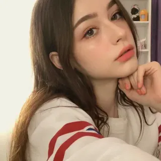 ❤️ 7cf26e28 ポートレート, 女性, 女の子, 自撮り, 美人 telegram sticker