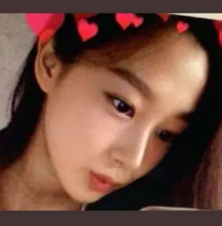 ✨ d1c7fe8b femme, coeurs, portrait, fille, beauté telegram sticker