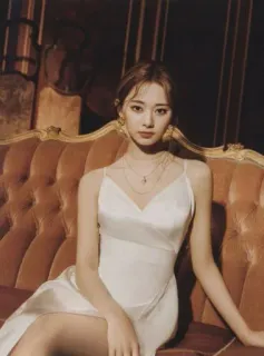 🍆 0aa74534 Frau, Kleid, sitzend, Couch, Porträt, Eleganz whatsapp sticker