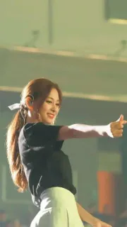 🌼 aba52050 Frau, Lächeln, Pose, Porträt, Fröhlich, Mädchen whatsapp sticker