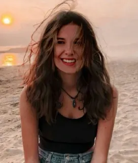 😂 98c2e804 wanita, senyum, pantai, matahari terbenam, pasir, kalung whatsapp sticker