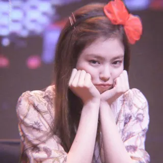 🌷 7b18c732 женщина, портрет, бант, милый, волосы whatsapp sticker