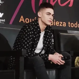 ✨ 49f48b38 Aquí empieza todo. Mann, Schauspieler, Model, Promi telegram sticker