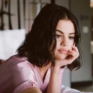 🍰 046cf9a7 Selena Gomez actress, singer, celebrity, portrait, woman, person telegram sticker