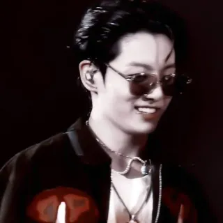 🕺 1ab463d5 Jungkook 歌手, BTS, Kポップ, 音楽, サングラス telegram sticker